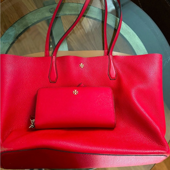 Red Tory Burch Purse & Wallet - Picture 1 of 1